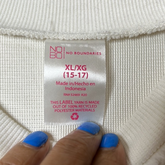 No Boundaries Womens Colorblock Faux Fur Fuzzy Pullover Sweater Size XL 15-17 - Picture 2 of 8